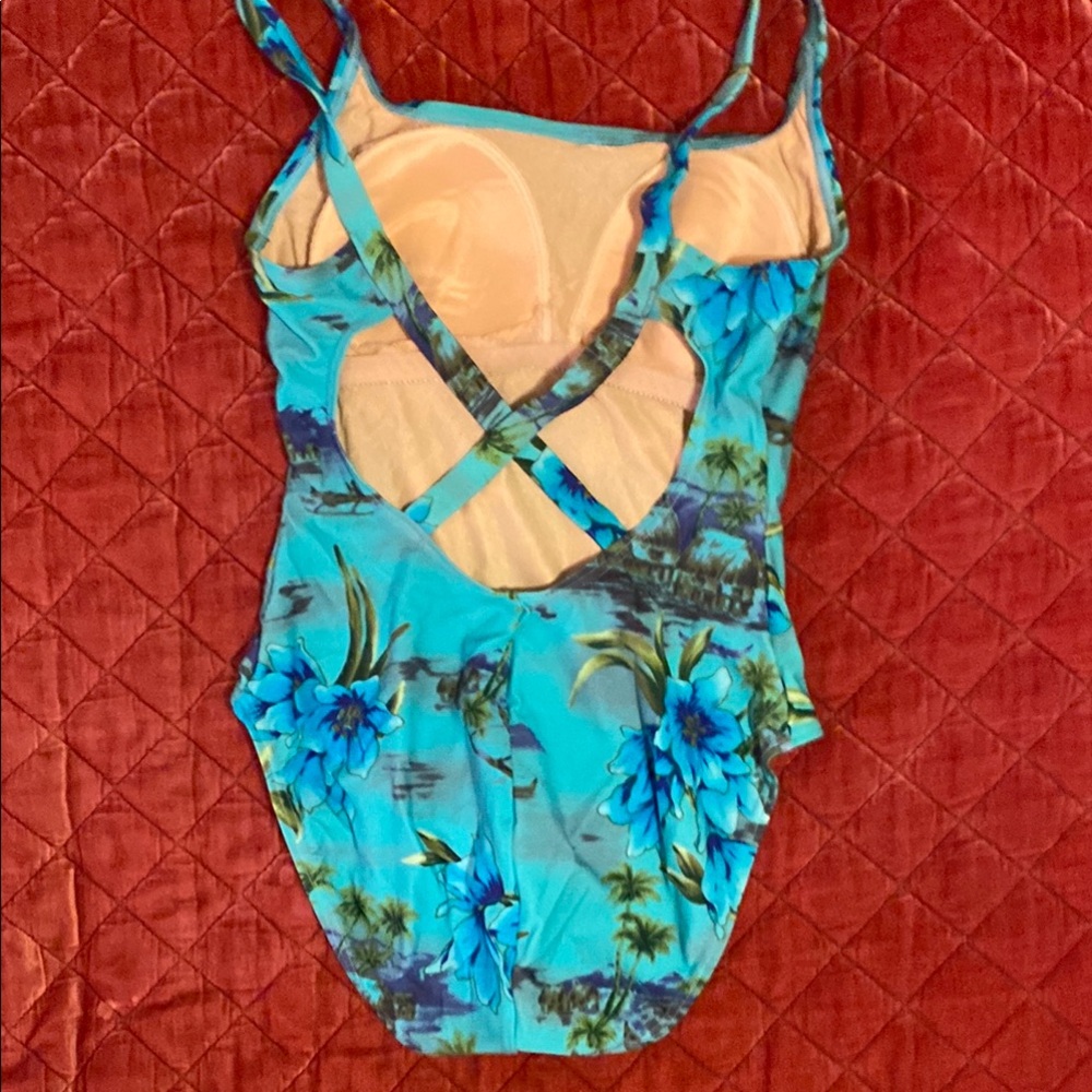 Speedo Blue Floral Women's One Piece Swimsuit - Picture 2 of 2